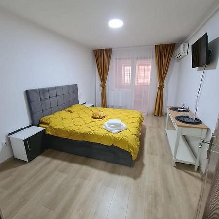 Garsoniera Luxury Kevin Daire Piteşti Dış mekan fotoğraf