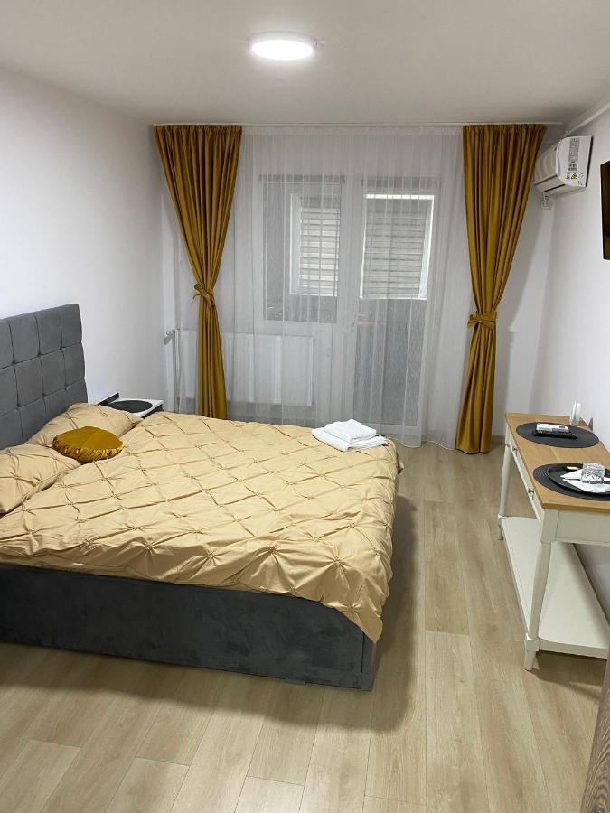 Garsoniera Luxury Kevin Daire Piteşti Dış mekan fotoğraf
